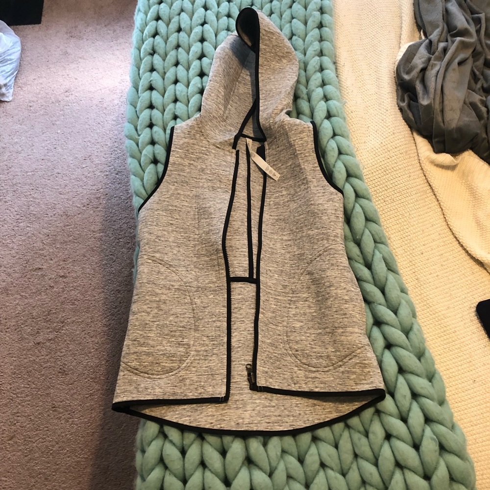 Lululemon Vest BNWOT